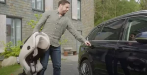 Axkid Minikid 4 Vorschaubild Video Einbau